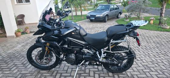 TRIUMPH TIGER 1200 BLACK EDITION TRIUMPH TIGER 1200 BLACK EDITION